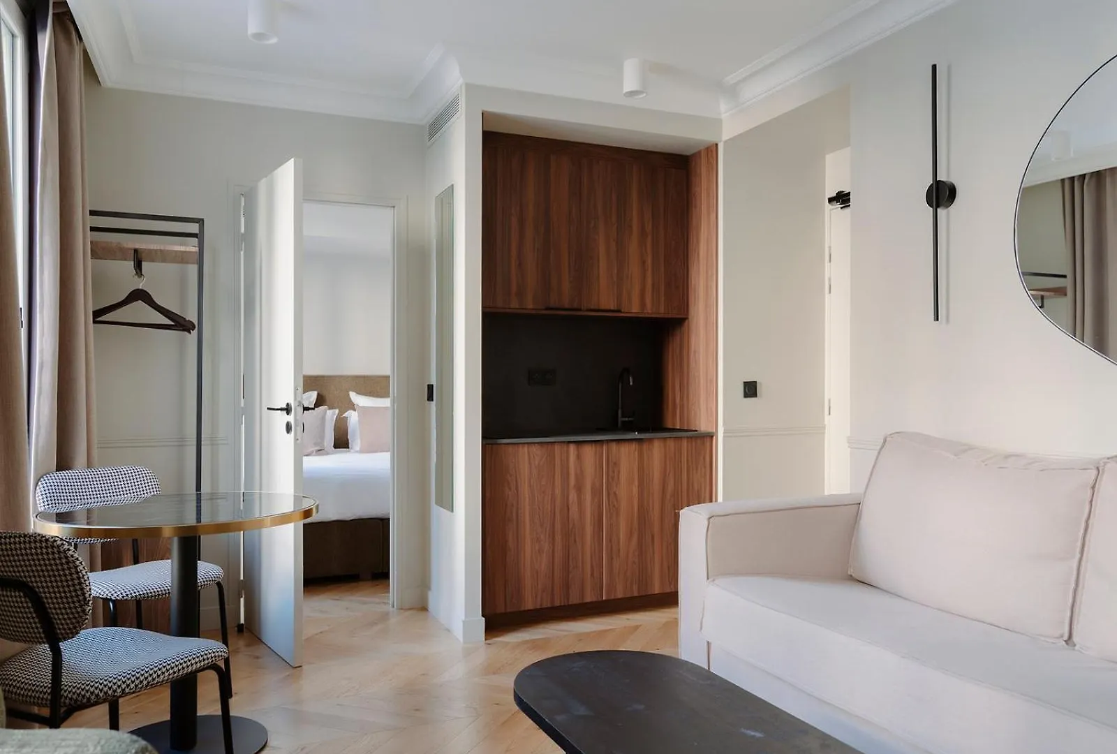 Aparthotel Maison Du Moulin Vert Paris