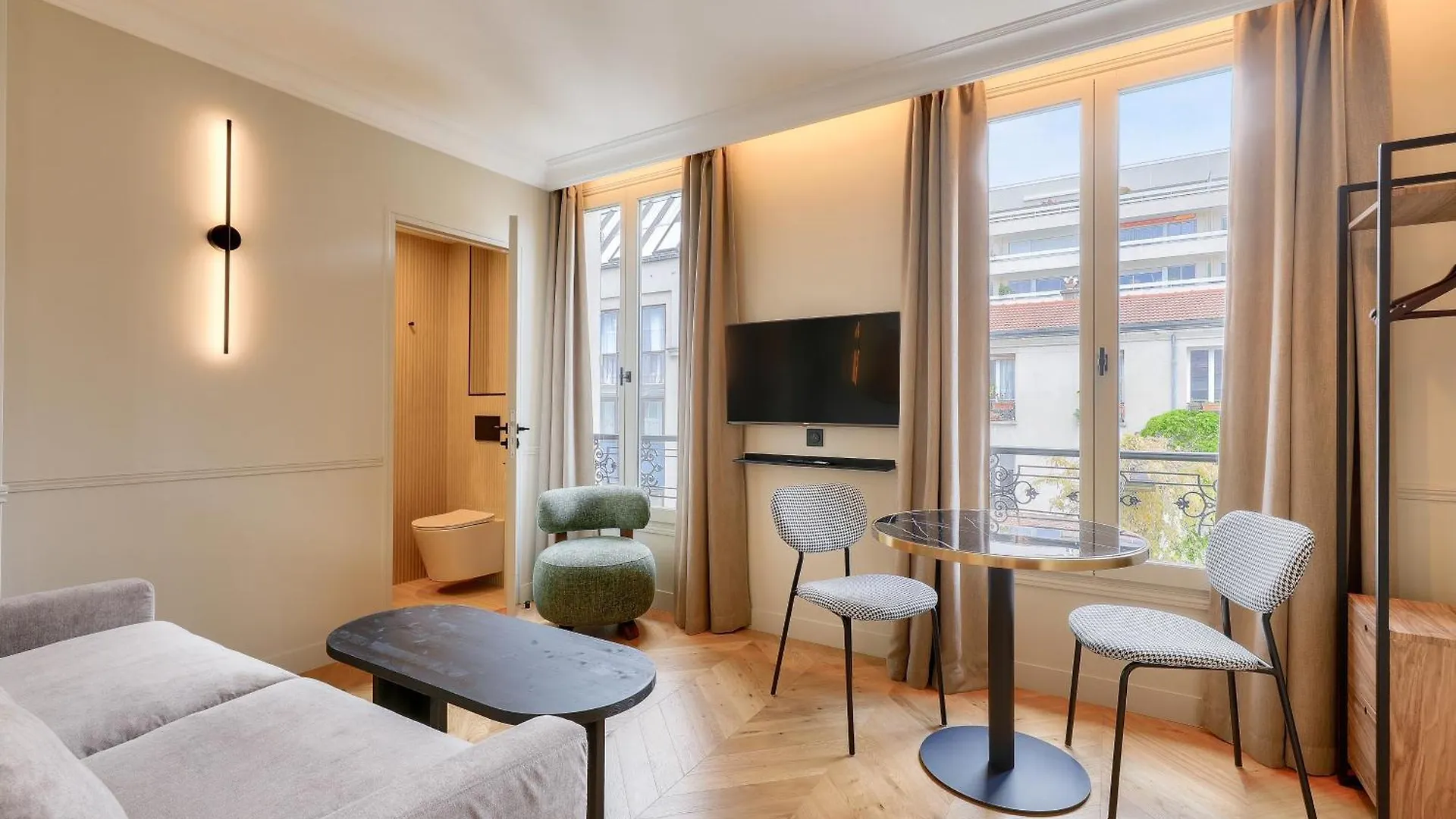 Aparthotel Maison Du Moulin Vert Paris