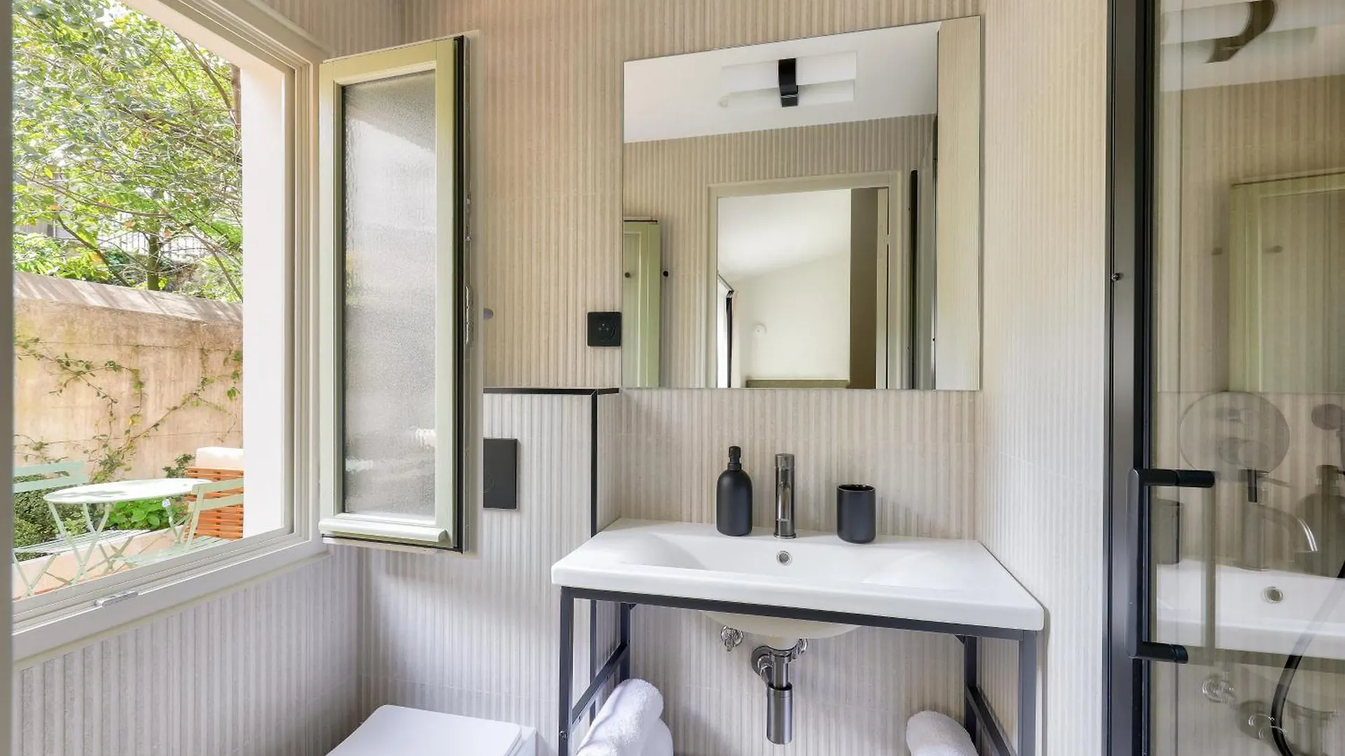 Aparthotel Maison Du Moulin Vert Paris