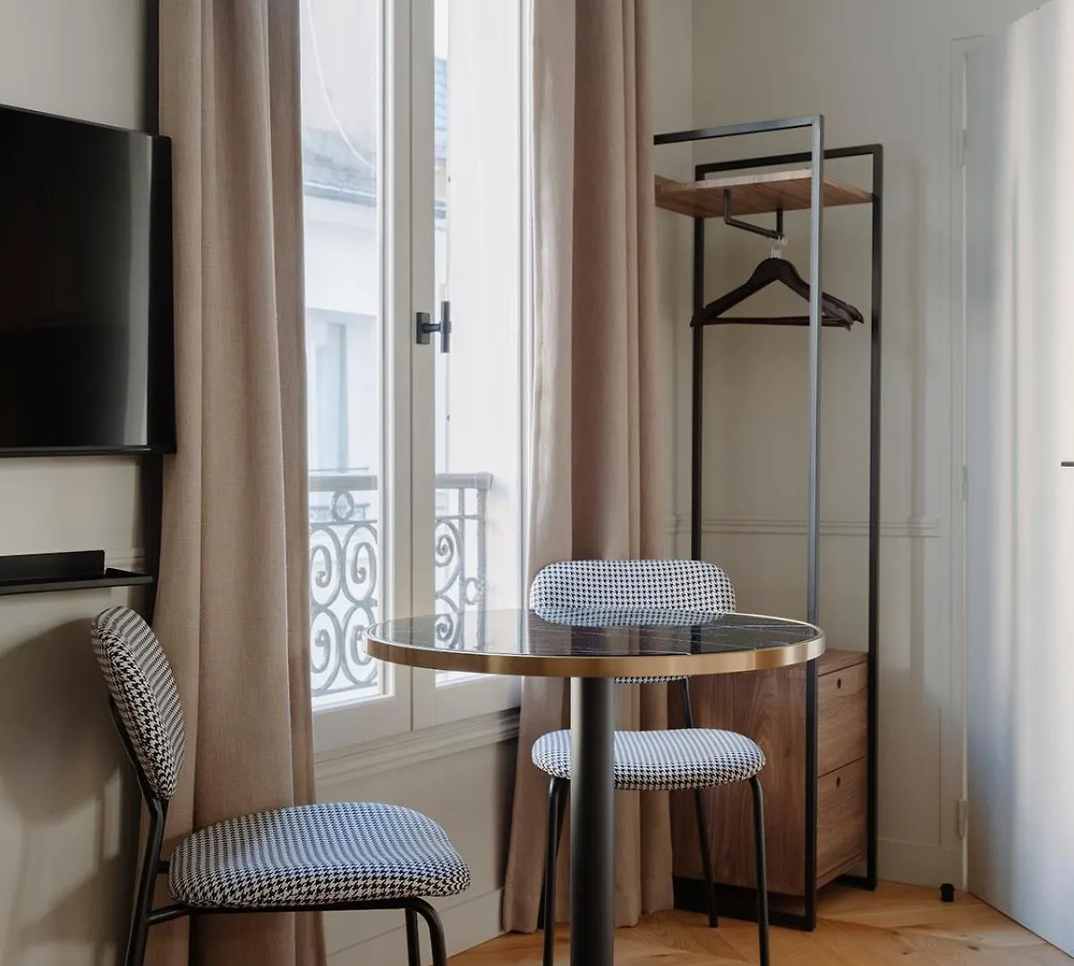 Aparthotel Maison Du Moulin Vert Paris