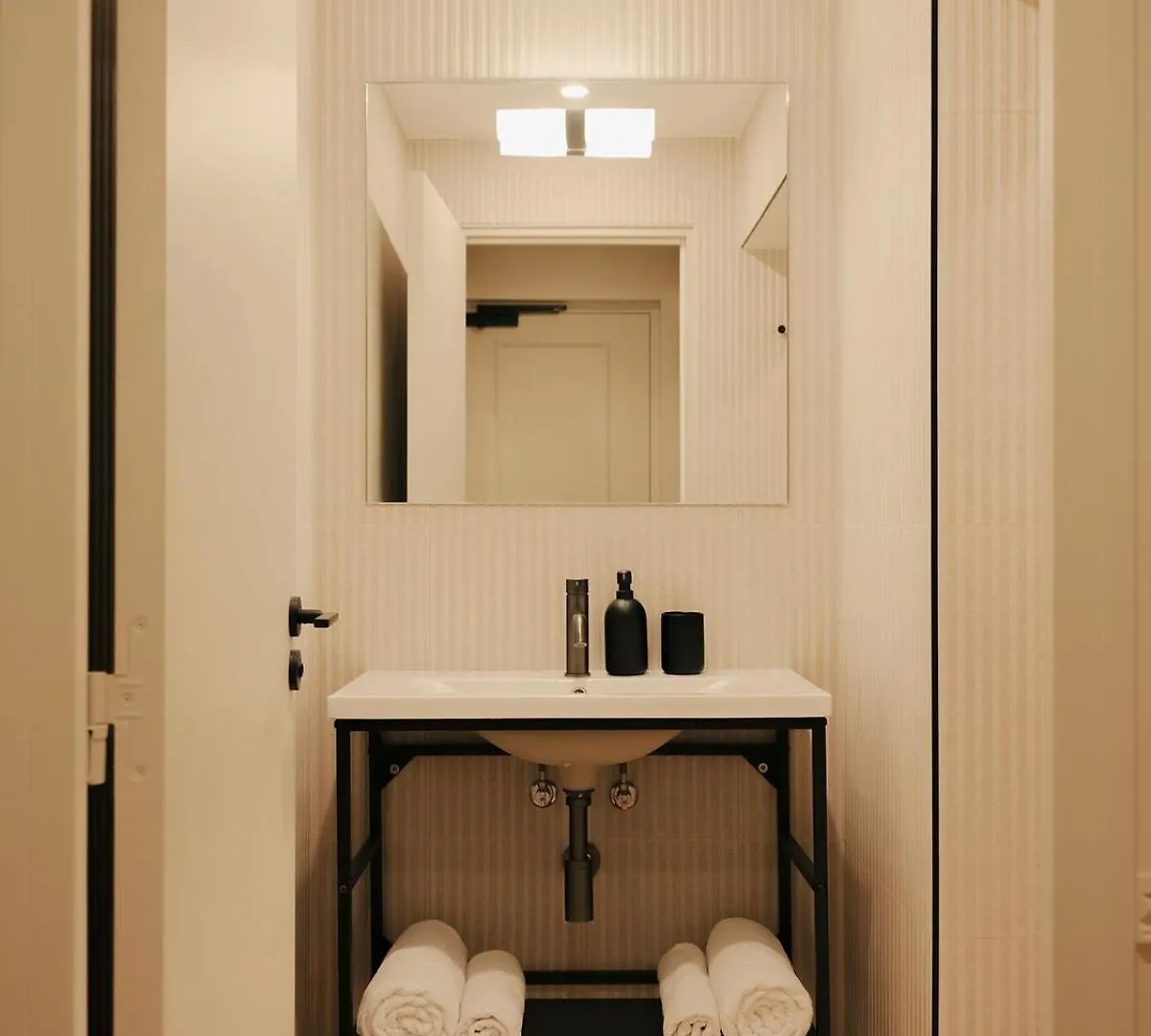Aparthotel Maison Du Moulin Vert Paris